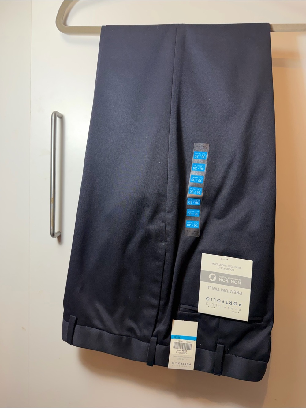 NWT Perry Ellis Navy Blue Men’s Dress Pants